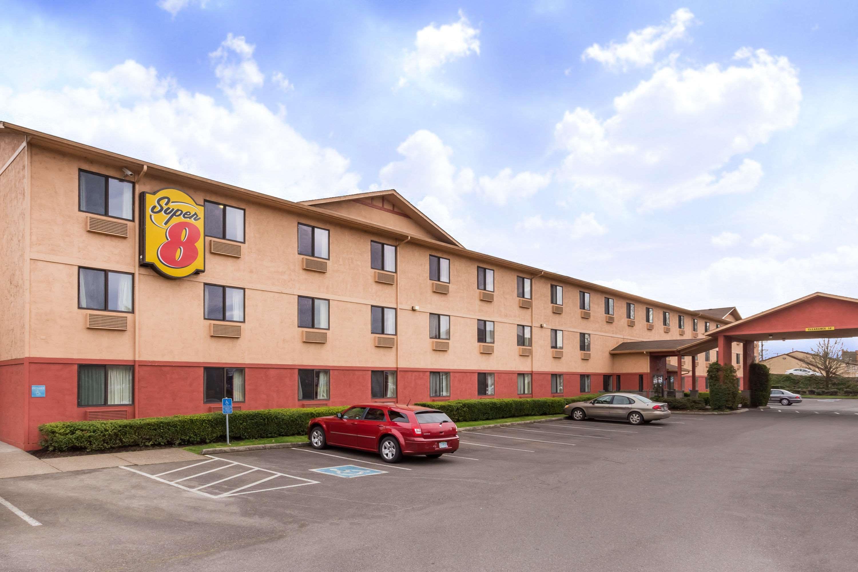 Super 8 By Wyndham Corvallis Exterior photo